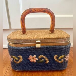 Vintage JR Florida Floral Needlepoint Box Handbag Purse Tortoise Lucite Handle
